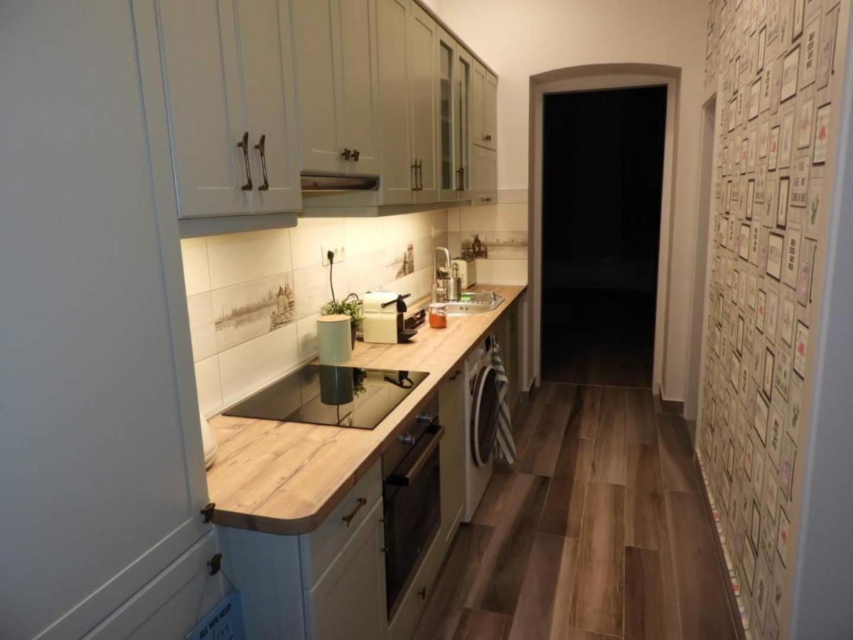 Gizella Apartman Budapeszt Zewnętrze zdjęcie